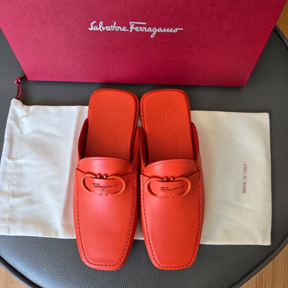Salvatore Ferragamo Vulcano Red Calf Leather Mule - Picture 2 of 12